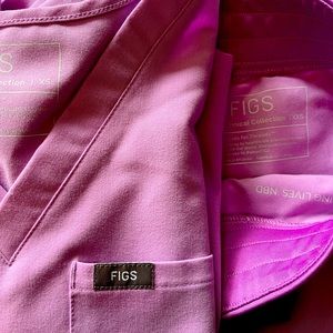 Dusk figs XS one pocket top XXS jogger pants